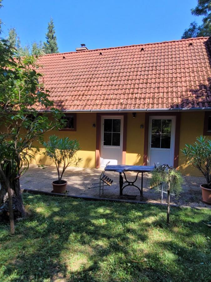 Mohas Vendeghaz Koszeg Mohas Ut 107 Hotel Bagian luar foto
