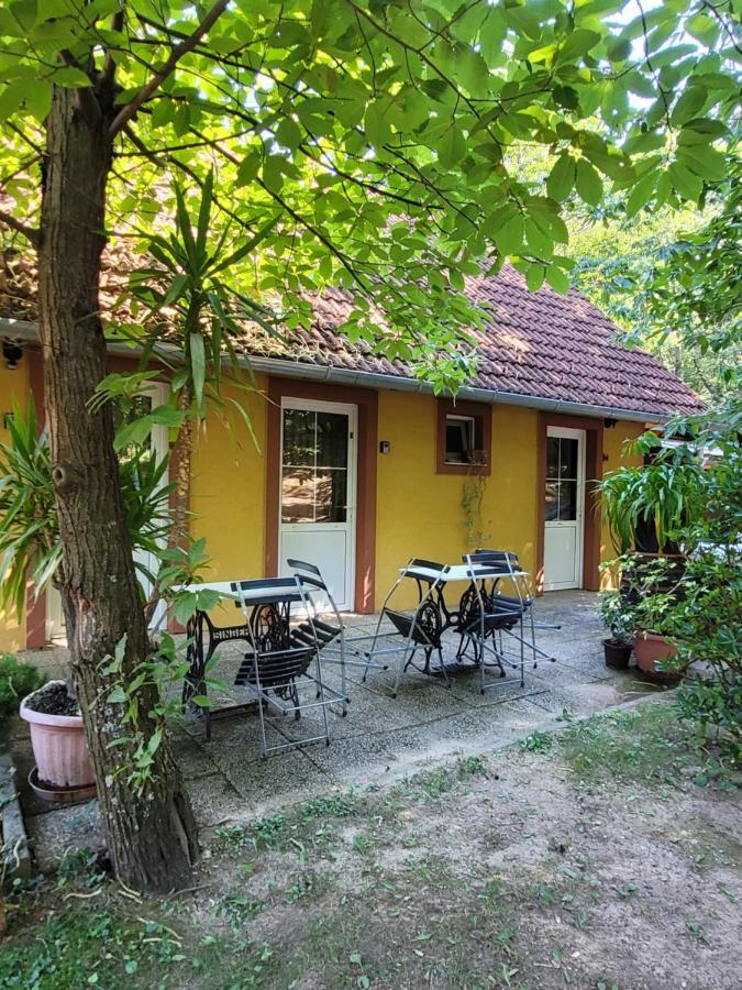 Mohas Vendeghaz Koszeg Mohas Ut 107 Hotel Bagian luar foto