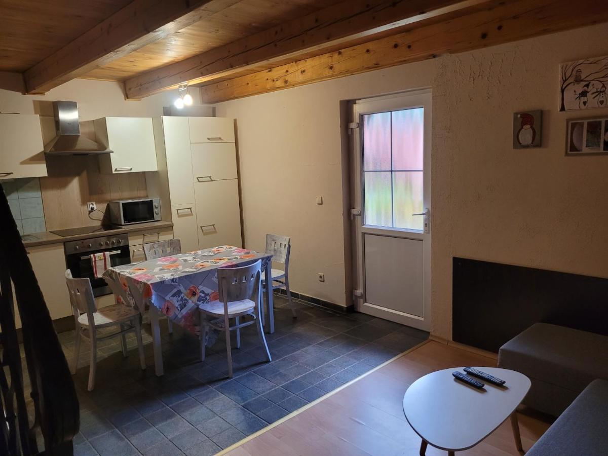 Mohas Vendeghaz Koszeg Mohas Ut 107 Hotel Bagian luar foto