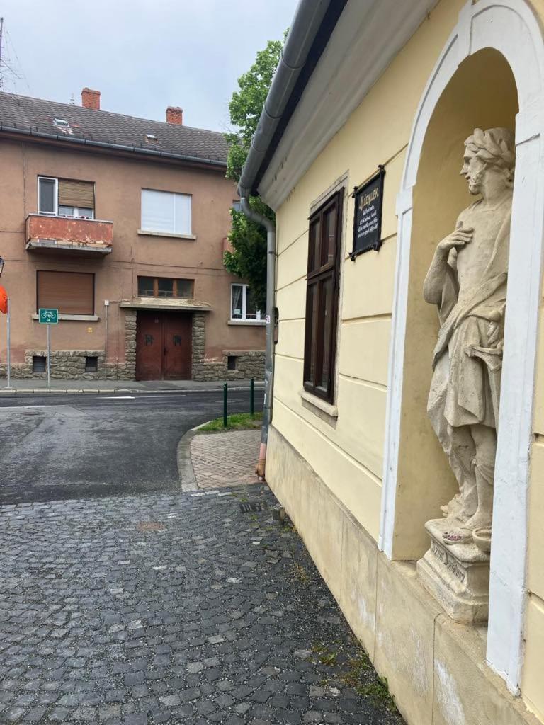 Mohas Vendeghaz Koszeg Mohas Ut 107 Hotel Bagian luar foto