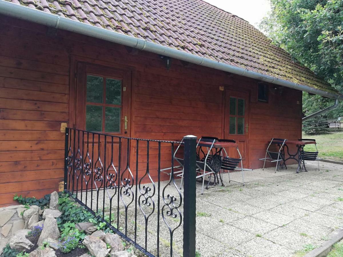 Mohas Vendeghaz Koszeg Mohas Ut 107 Hotel Bagian luar foto