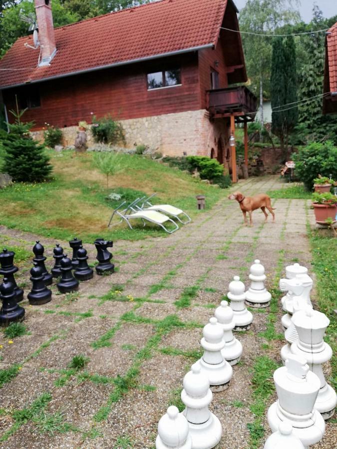 Mohas Vendeghaz Koszeg Mohas Ut 107 Hotel Bagian luar foto