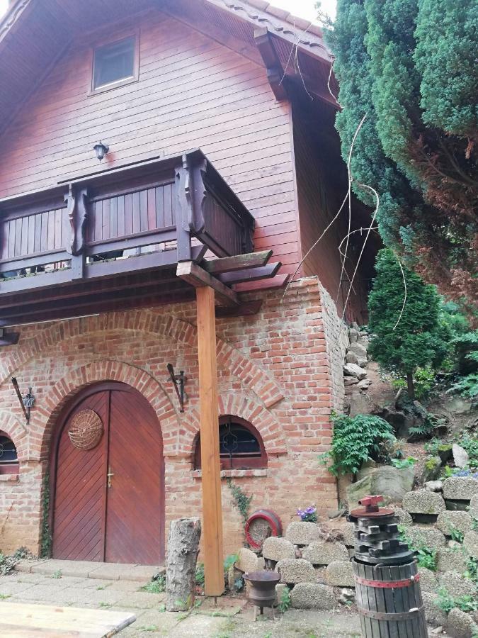 Mohas Vendeghaz Koszeg Mohas Ut 107 Hotel Bagian luar foto